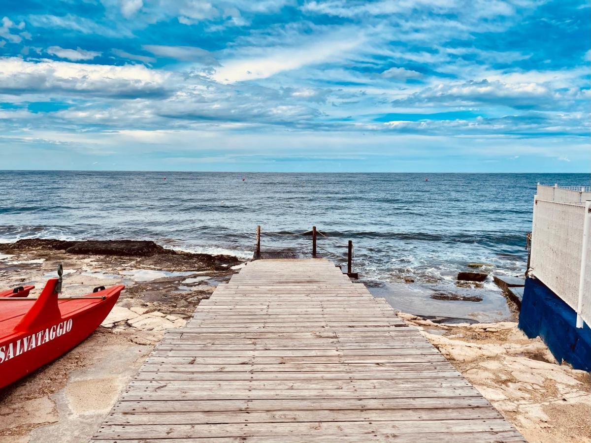 Baia Sangiorgio Hotel & Beach Club Bari Zewnętrze zdjęcie